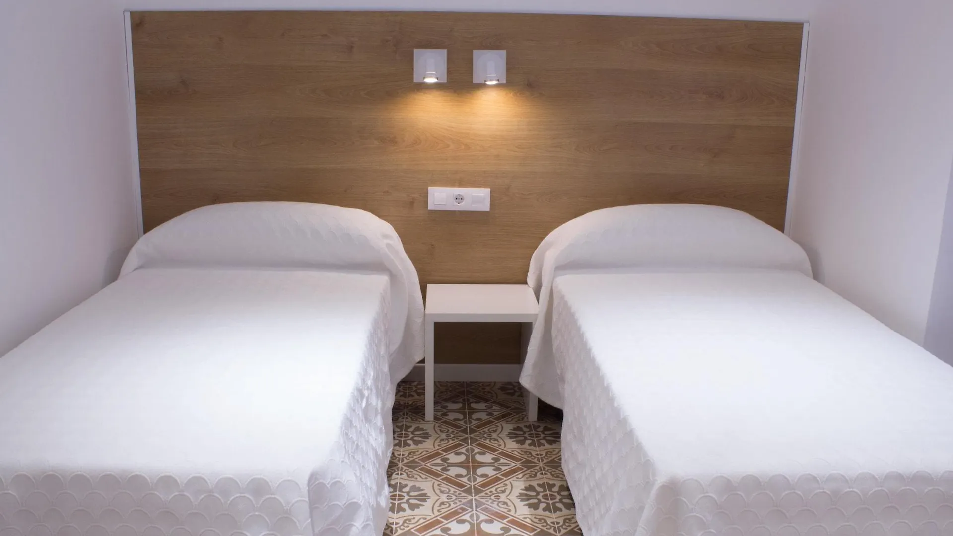 Hostal Nova Barcelone 2*,