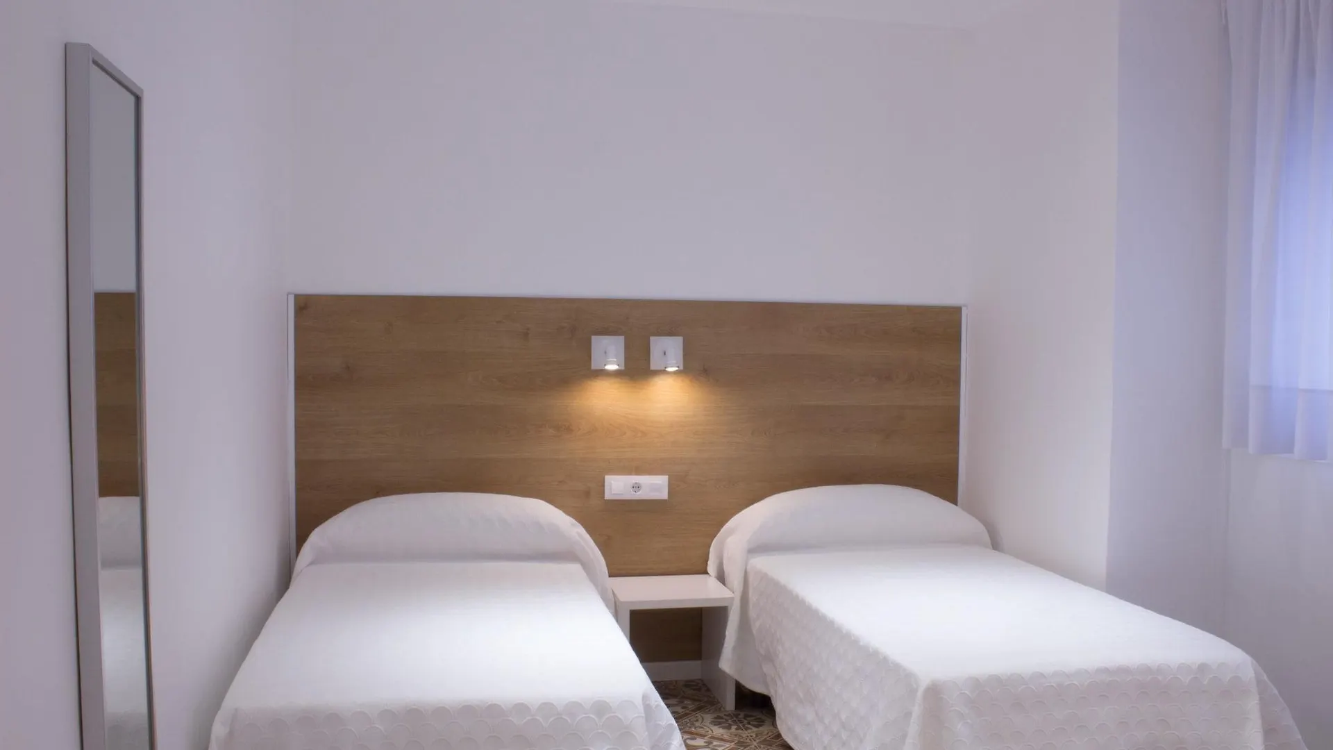 Hostal Nova Barcelone 2*,